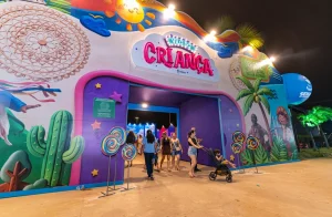 Vila da Criança segue com atrações gratuitas na Orla da Atalaia até 1º de novembro
